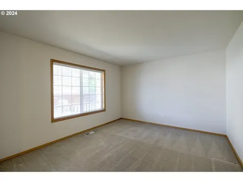 219 Nw 146th Street Vancouver WA 98685
