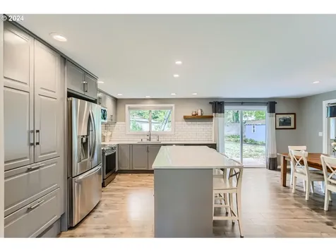 11735 Sw Hazelwood Loop Portland OR 97223