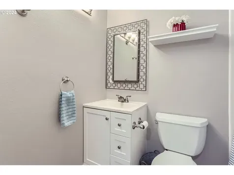 11735 Sw Hazelwood Loop Portland OR 97223