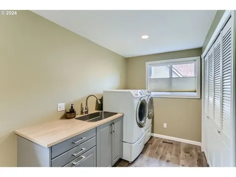 11735 Sw Hazelwood Loop Portland OR 97223