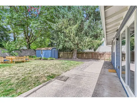11735 Sw Hazelwood Loop Portland OR 97223