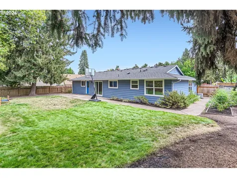 11735 Sw Hazelwood Loop Portland OR 97223