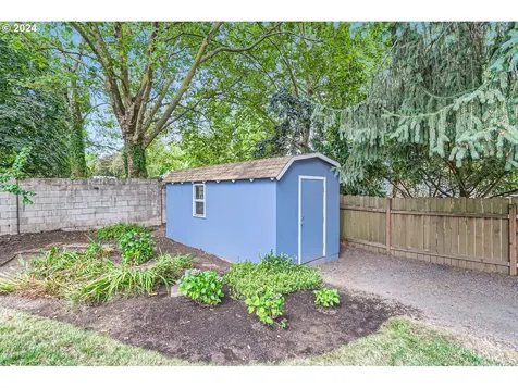 11735 Sw Hazelwood Loop Portland OR 97223