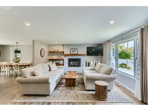 11735 Sw Hazelwood Loop Portland OR 97223