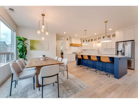 907 Ne 146th Street Vancouver WA 98685