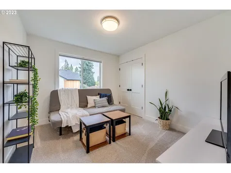 907 Ne 146th Street Vancouver WA 98685