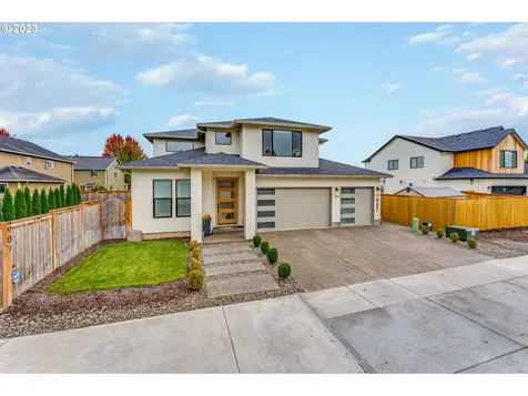 907 Ne 146th Street Vancouver WA 98685