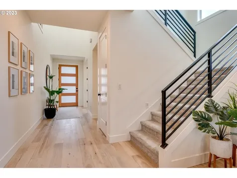 907 Ne 146th Street Vancouver WA 98685