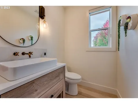 907 Ne 146th Street Vancouver WA 98685