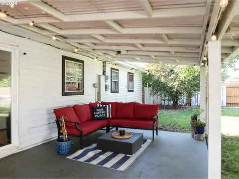 3720 W 7th Street The Dalles OR 97058