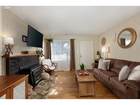 3720 W 7th Street The Dalles OR 97058