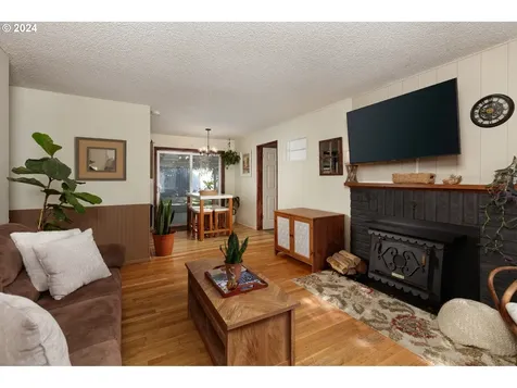 3720 W 7th Street The Dalles OR 97058