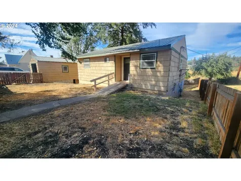 221 NW 2nd Street Goldendale WA 98620