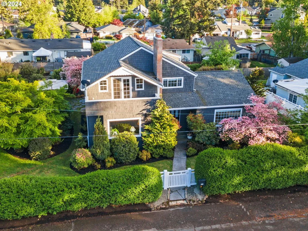 920 Promontory Avenue Oregon City OR 97045