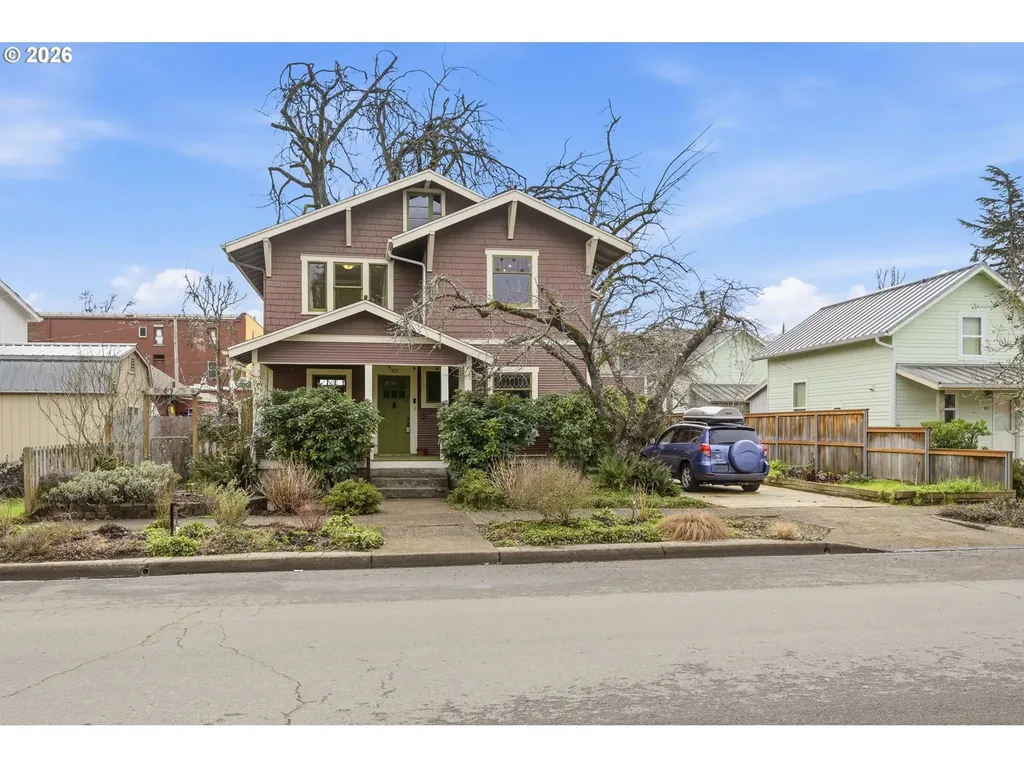 835 Ash Avenue Cottage Grove OR 97424