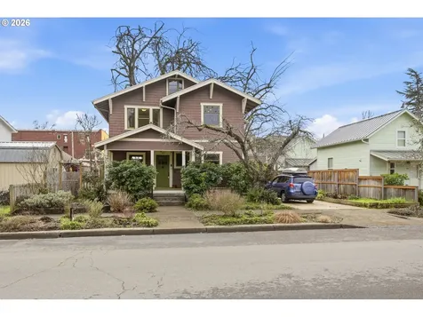 835 Ash Avenue Cottage Grove OR 97424
