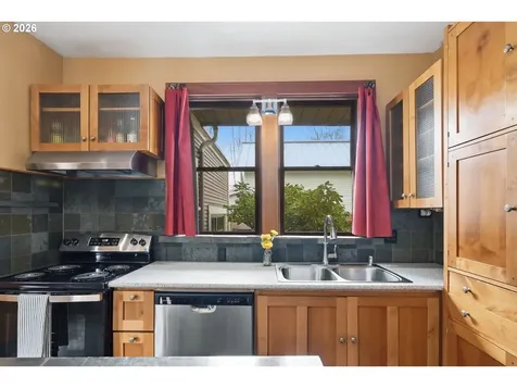 835 Ash Avenue Cottage Grove OR 97424