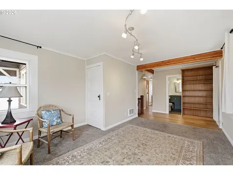 835 Ash Avenue Cottage Grove OR 97424