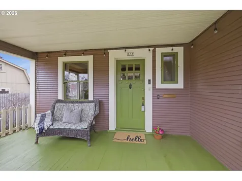 835 Ash Avenue Cottage Grove OR 97424