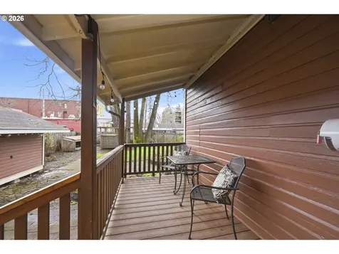 835 Ash Avenue Cottage Grove OR 97424