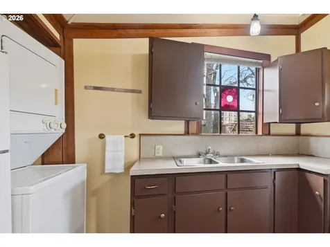 835 Ash Avenue Cottage Grove OR 97424