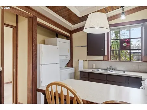 835 Ash Avenue Cottage Grove OR 97424