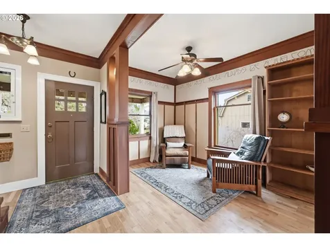 835 Ash Avenue Cottage Grove OR 97424