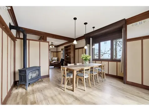 835 Ash Avenue Cottage Grove OR 97424