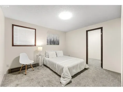 6568 Se 96th Avenue Portland OR 97266
