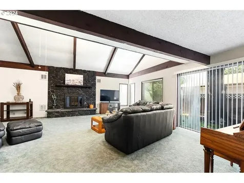 6568 Se 96th Avenue Portland OR 97266