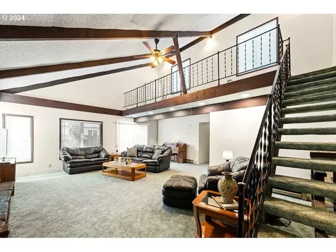 6568 Se 96th Avenue Portland OR 97266