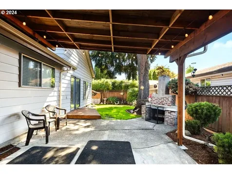 6568 Se 96th Avenue Portland OR 97266