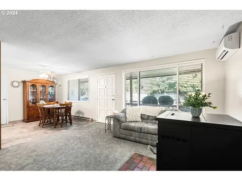 6568 Se 96th Avenue Portland OR 97266