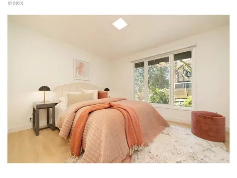 5028 SW Dosch Park Lane Portland OR 97239