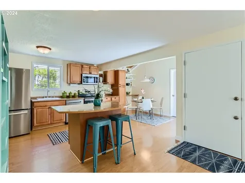 5461 Nw Burning Tree Court Portland OR 97229