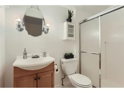 5461 Nw Burning Tree Court Portland OR 97229