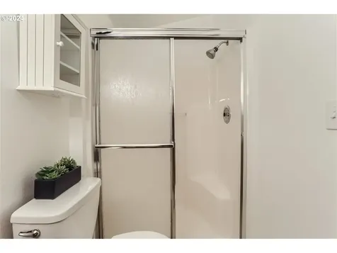 5461 Nw Burning Tree Court Portland OR 97229