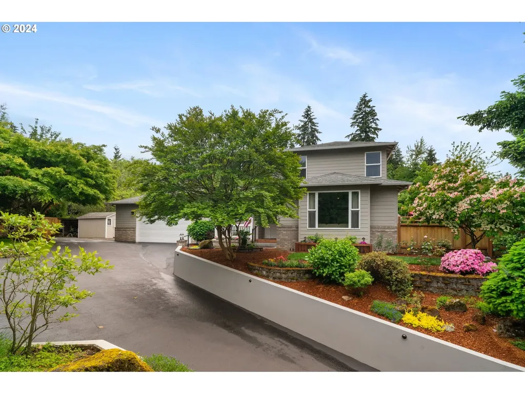 12630 Sw Pathfinder Court Portland OR 97223