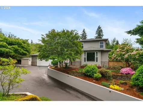 12630 Sw Pathfinder Court Portland OR 97223