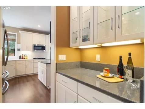 12630 Sw Pathfinder Court Portland OR 97223