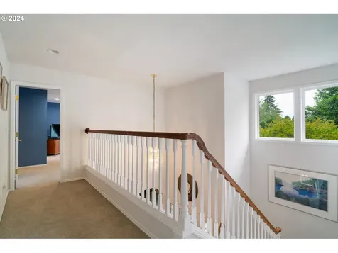 12630 Sw Pathfinder Court Portland OR 97223