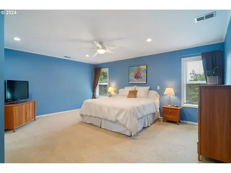 12630 Sw Pathfinder Court Portland OR 97223