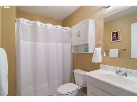 12630 Sw Pathfinder Court Portland OR 97223
