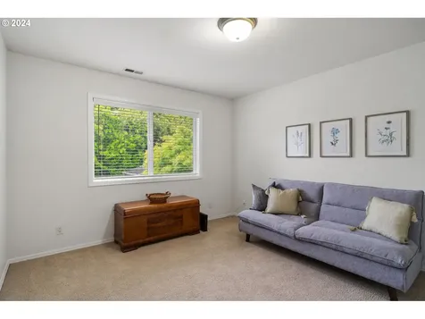 12630 Sw Pathfinder Court Portland OR 97223