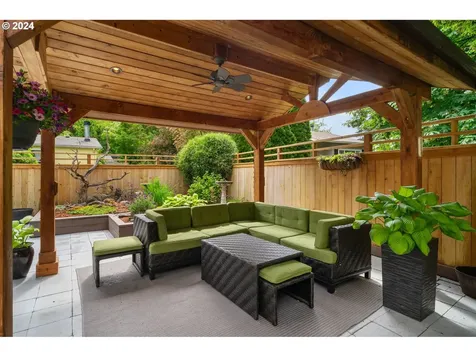 12630 Sw Pathfinder Court Portland OR 97223