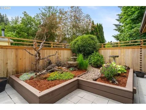 12630 Sw Pathfinder Court Portland OR 97223