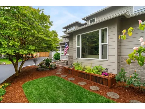 12630 Sw Pathfinder Court Portland OR 97223