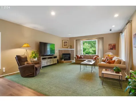 12630 Sw Pathfinder Court Portland OR 97223