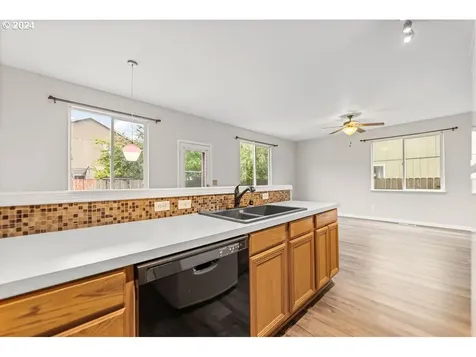 1706 NE 154th Street Vancouver WA 98686