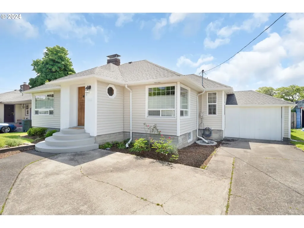 2317 Ocean Beach Highway Longview WA 98632